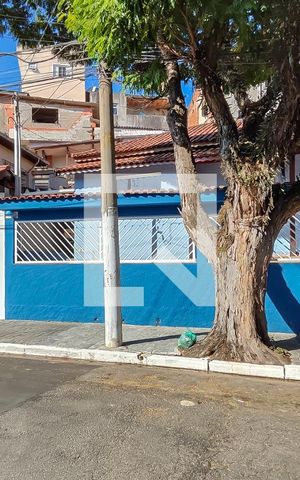 Casa à venda com 240m², 3 quartos e 4 vagasFachada