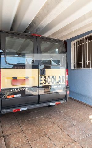 Casa à venda com 240m², 3 quartos e 4 vagasGaragem