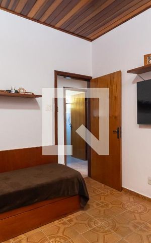 Casa à venda com 240m², 3 quartos e 4 vagasQuarto 