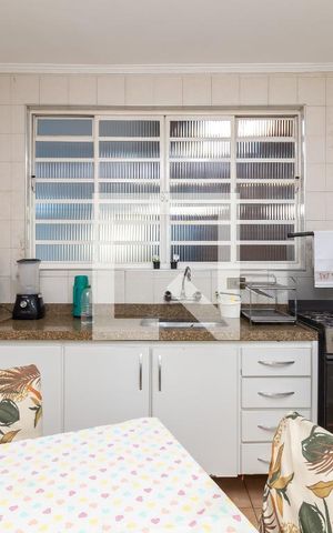 Casa à venda com 240m², 3 quartos e 4 vagasCozinha