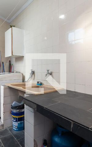 Casa à venda com 240m², 3 quartos e 4 vagasÁrea de Serviço