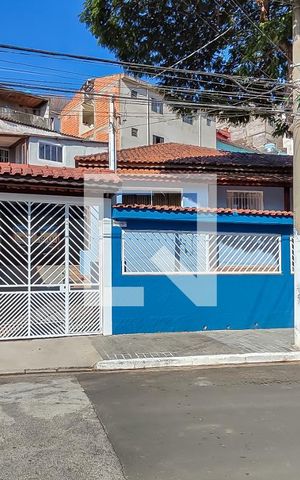 Casa à venda com 240m², 3 quartos e 4 vagasFachada