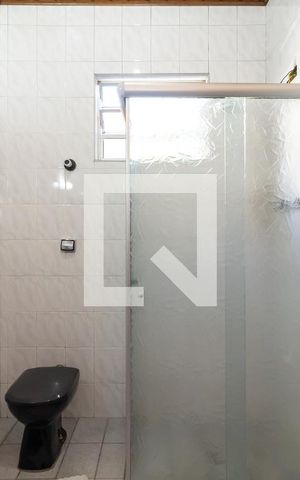 Casa à venda com 240m², 3 quartos e 4 vagasBanheiro 2