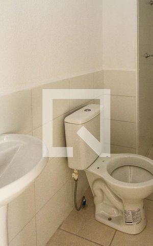 Apartamento à venda com 38m², 2 quartos e sem vaga Apartamento à venda com 38m², 2 quartos e sem vagaBanheiro