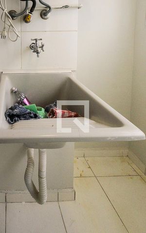Apartamento à venda com 45m², 2 quartos e 1 vagaÁrea de Serviço