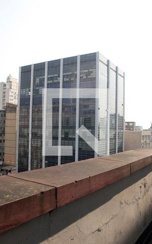 Apartamento para alugar com 160m², 7 quartos e sem vagaSacada