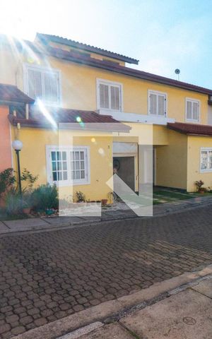 Casa de condomínio à venda com 132m², 3 quartos e 2 vagas Casa de condomínio à venda com 132m², 3 quartos e 2 vagasVista da Sala