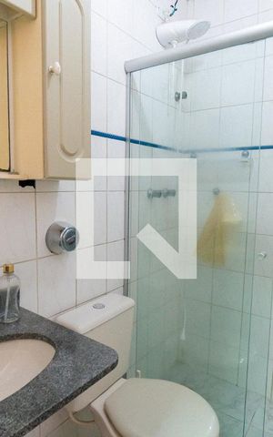 Casa de condomínio à venda com 132m², 3 quartos e 2 vagas Casa de condomínio à venda com 132m², 3 quartos e 2 vagasBanheiro Social