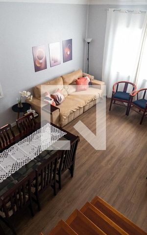 Casa de condomínio à venda com 132m², 3 quartos e 2 vagas Casa de condomínio à venda com 132m², 3 quartos e 2 vagasSala