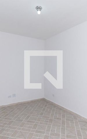Casa de condomínio para alugar com 79m², 2 quartos e sem vaga Casa de condomínio para alugar com 79m², 2 quartos e sem vagaSala