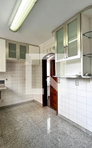 Apartamento à venda com 237m², 3 quartos e 3 vagasCozinha