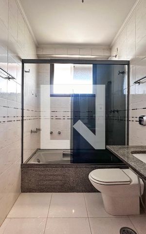 Apartamento à venda com 237m², 3 quartos e 3 vagasBanheiro Social