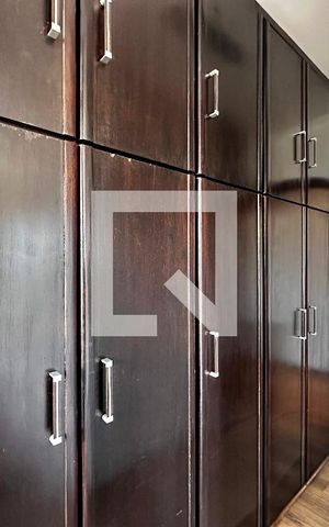 Apartamento à venda com 237m², 3 quartos e 3 vagasCloset Suíte 2