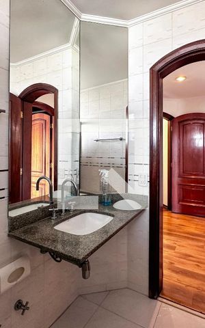Apartamento à venda com 237m², 3 quartos e 3 vagasBanheiro Social