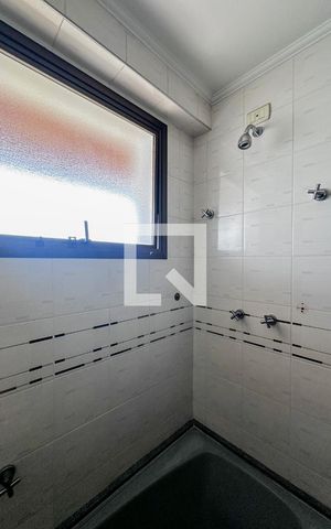 Apartamento à venda com 237m², 3 quartos e 3 vagasBanheiro Social