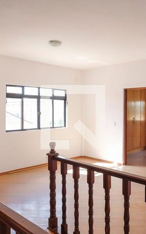 Casa à venda com 343m², 3 quartos e 6 vagasAcesso aos quartos
