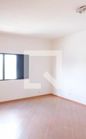Casa à venda com 343m², 3 quartos e 6 vagasSuíte