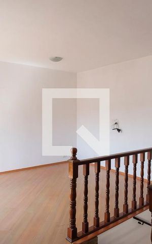 Casa à venda com 343m², 3 quartos e 6 vagasAcesso aos quartos