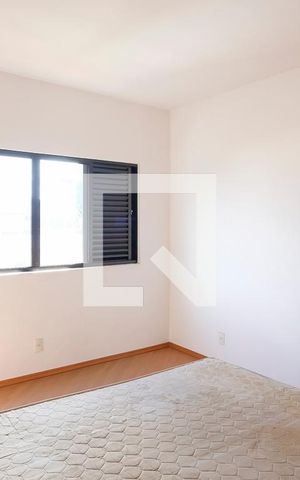 Casa à venda com 343m², 3 quartos e 6 vagasQuarto 2