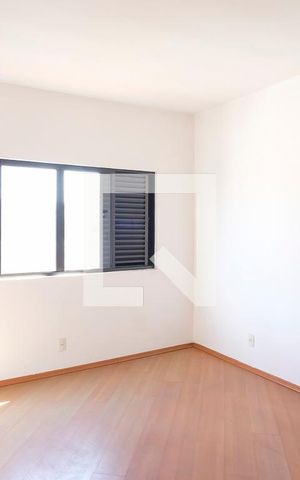 Casa à venda com 343m², 3 quartos e 6 vagasQuarto 1