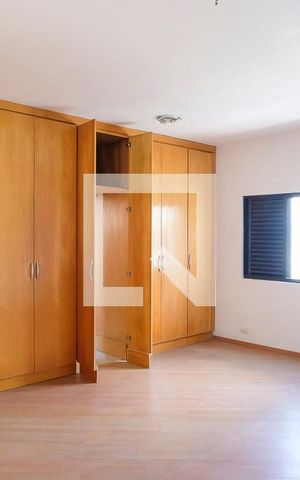 Casa à venda com 343m², 3 quartos e 6 vagasSuíte