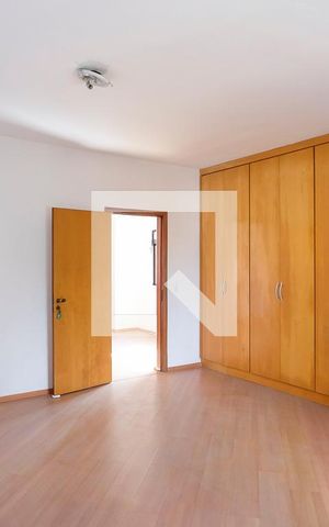 Casa à venda com 343m², 3 quartos e 6 vagasSuíte