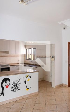 Casa à venda com 343m², 3 quartos e 6 vagasCozinha