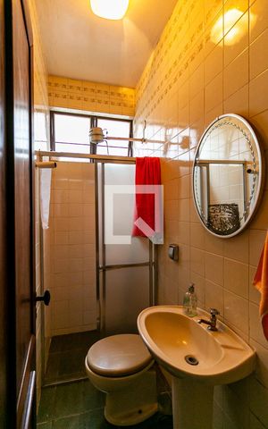Casa à venda com 450m², 4 quartos e 4 vagasBanheiro