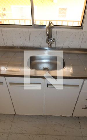 Casa de condomínio para alugar com 37m², 1 quarto e 1 vagaSala / Cozinha
