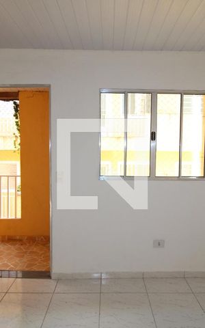 Casa de condomínio para alugar com 37m², 1 quarto e 1 vagaSala / Cozinha