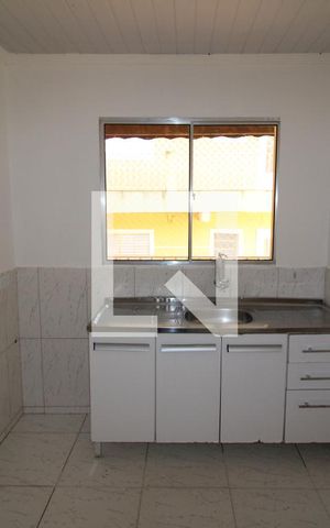Casa de condomínio para alugar com 37m², 1 quarto e 1 vagaSala / Cozinha