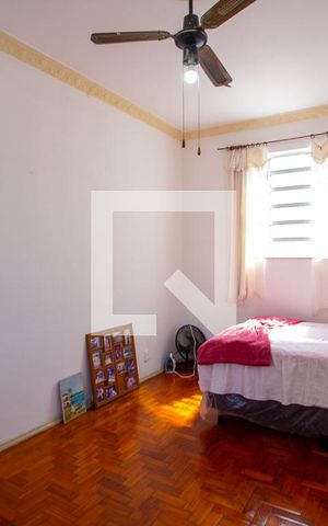 Casa à venda com 220m², 4 quartos e 3 vagas Casa à venda com 220m², 4 quartos e 3 vagasQuarto 1
