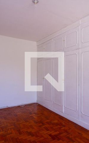 Casa à venda com 220m², 4 quartos e 3 vagas Casa à venda com 220m², 4 quartos e 3 vagasQuarto 3