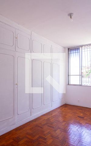 Casa à venda com 220m², 4 quartos e 3 vagas Casa à venda com 220m², 4 quartos e 3 vagasQuarto 3