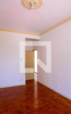 Casa à venda com 220m², 4 quartos e 3 vagas Casa à venda com 220m², 4 quartos e 3 vagasSuíte