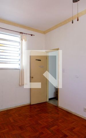 Casa à venda com 220m², 4 quartos e 3 vagas Casa à venda com 220m², 4 quartos e 3 vagasQuarto 1