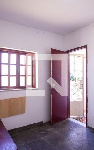 Casa à venda com 220m², 4 quartos e 3 vagas Casa à venda com 220m², 4 quartos e 3 vagasQuarto de Serviço