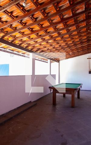 Casa à venda com 220m², 4 quartos e 3 vagas Casa à venda com 220m², 4 quartos e 3 vagasQuintal