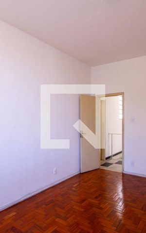 Casa à venda com 220m², 4 quartos e 3 vagas Casa à venda com 220m², 4 quartos e 3 vagasQuarto 3