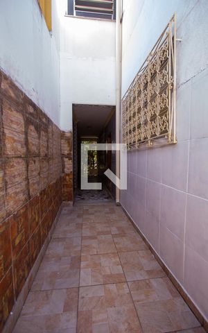 Casa à venda com 220m², 4 quartos e 3 vagas Casa à venda com 220m², 4 quartos e 3 vagasQuintal