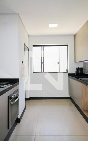 Casa para alugar com 474m², 4 quartos e 4 vagas Casa para alugar com 474m², 4 quartos e 4 vagasCozinha