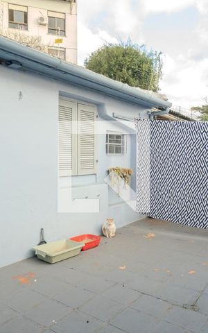Casa à venda com 200m², 3 quartos e 1 vaga Casa à venda com 200m², 3 quartos e 1 vagaQuintal