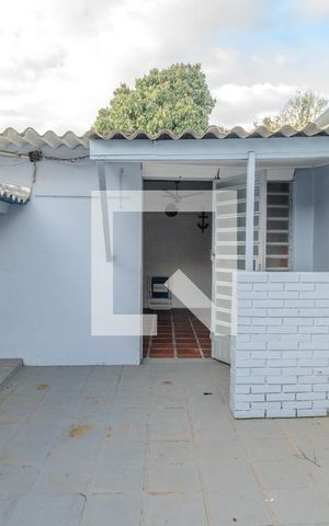 Casa à venda com 200m², 3 quartos e 1 vaga Casa à venda com 200m², 3 quartos e 1 vagaQuintal