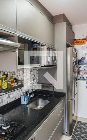 Apartamento à venda com 57m², 2 quartos e 1 vagaCozinha e Área de Serviço