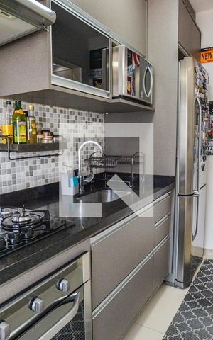 Apartamento à venda com 57m², 2 quartos e 1 vagaCozinha e Área de Serviço
