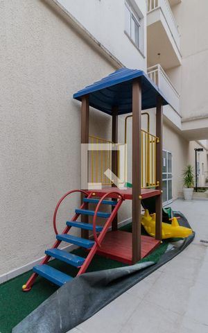 Apartamento à venda com 57m², 2 quartos e 1 vaga Apartamento à venda com 57m², 2 quartos e 1 vagaÁrea comum - Playground