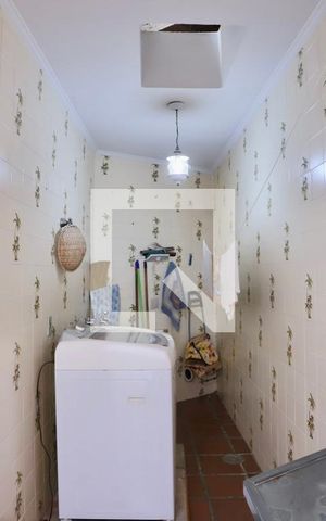 Casa para alugar com 250m², 3 quartos e 4 vagas Casa para alugar com 250m², 3 quartos e 4 vagasLavanderia