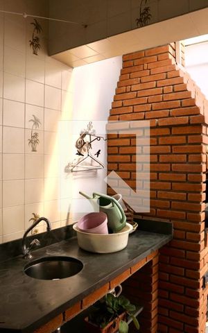 Casa para alugar com 250m², 3 quartos e 4 vagas Casa para alugar com 250m², 3 quartos e 4 vagasChurrasqueira