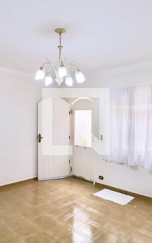Casa para alugar com 250m², 3 quartos e 4 vagas Casa para alugar com 250m², 3 quartos e 4 vagasCopa