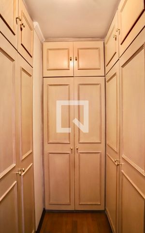 Casa para alugar com 250m², 3 quartos e 4 vagas Casa para alugar com 250m², 3 quartos e 4 vagasCloset Suíte
